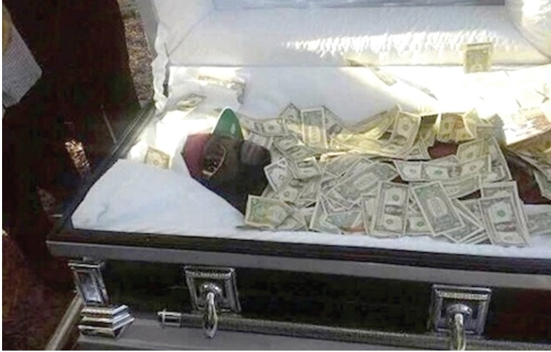 Man buried with,000 to 'bribe' God on judgment day