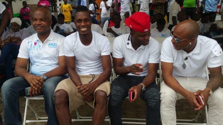 Andre Ayew, UniBank hold football clinic for kids in Nungua