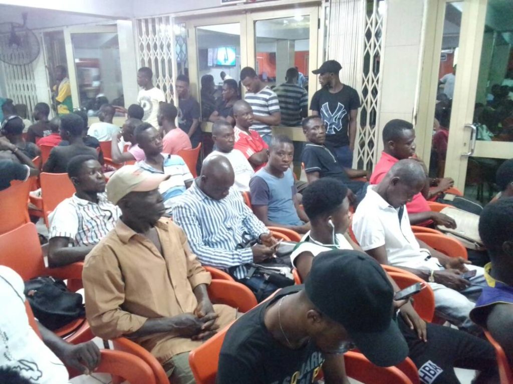Mammoth Crowd Troop To Teshie Supabets Centre As Sevilla Eliminate Manchester United From UCL