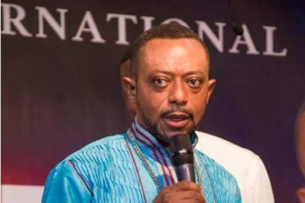 VIDEO: Prophet Owusu Bempah goes ‘Gaga’ after radio presenter asked him to perform miracle in his studio