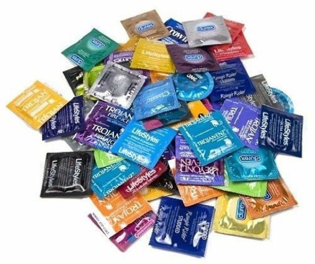 5 condoms to use during this Xmas if you can’t close your zip