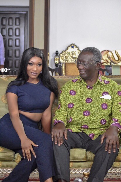 Sammy Awuku outrage over Wendy Shay, Kufuor picture