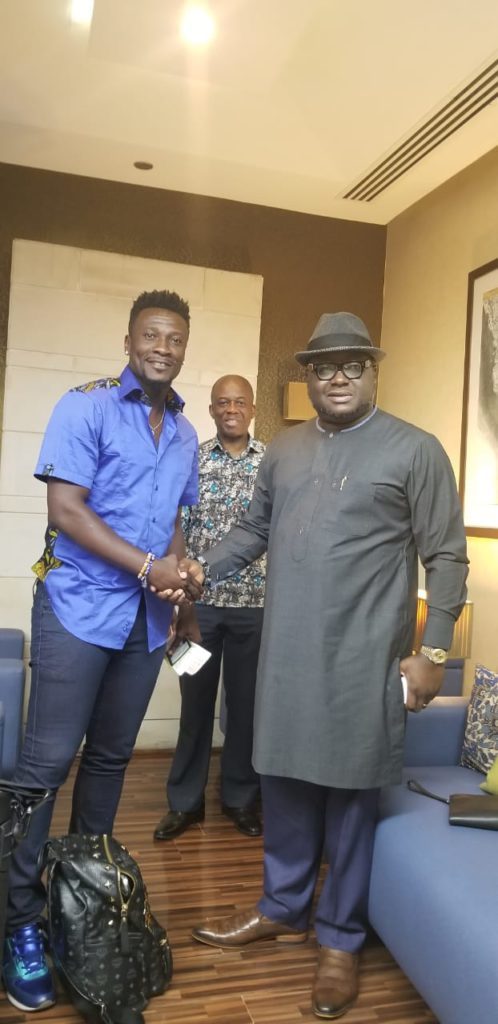 Photos: Ghana’s High Commissioner to India welcomes Asamoah Gyan