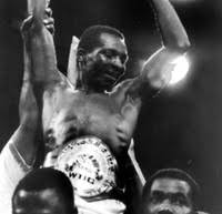 Today In Sports History: Nana Yaw Konadu defends WBA World bantamweight title