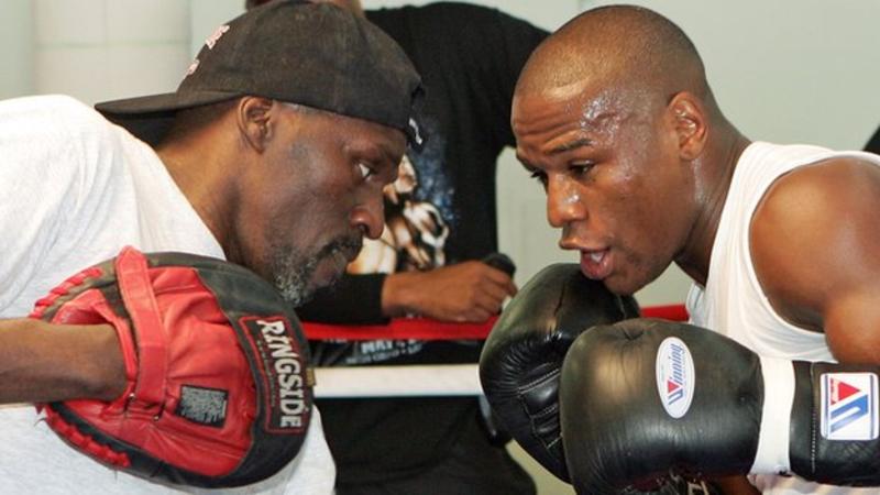 Roger Mayweather,Floyd Mayweather, dies at 58