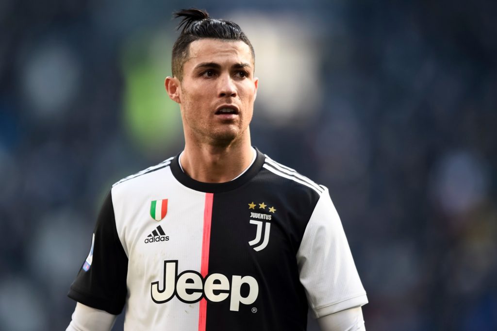 Ronaldo tests positive for COVID-19