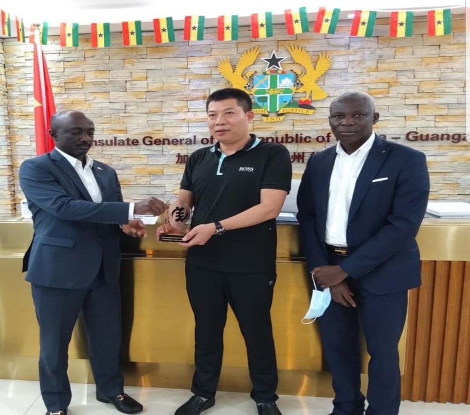 Akwaaba Oil Refinery Ltd donates to Ghana consulate  in China