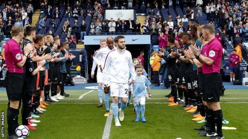 Man City to give Liverpool guard of honour-Guardiola