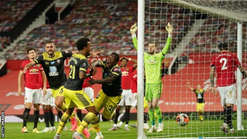 Man United miss top four chance after Saints draw