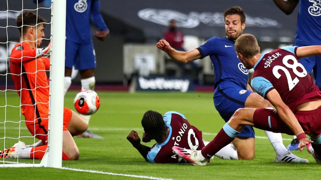 Premier League: West Ham stun Chelsea in derby