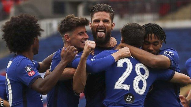 Chelsea beat Man United to reach FA Cup final