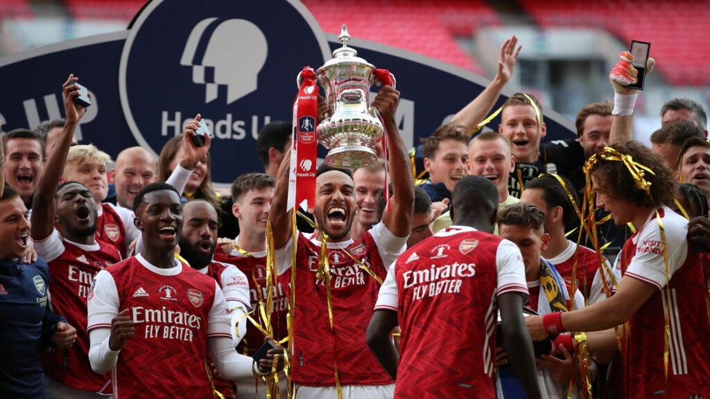 Aubameyang fires Arsenal to FA Cup glory