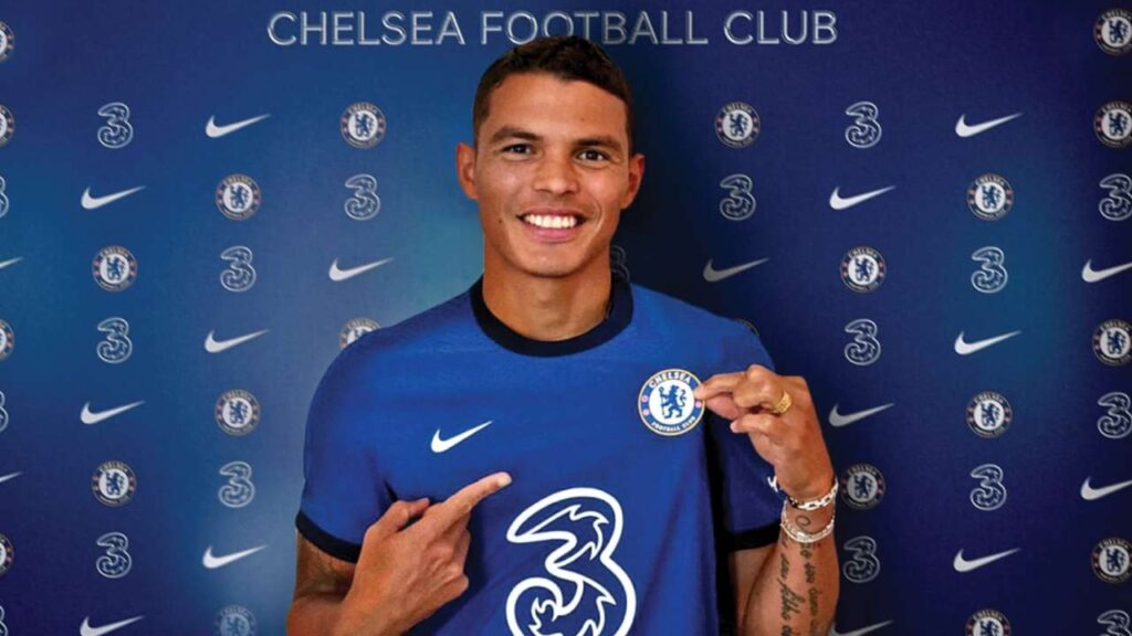 Thiago Silva joins Chelsea on a free transfer