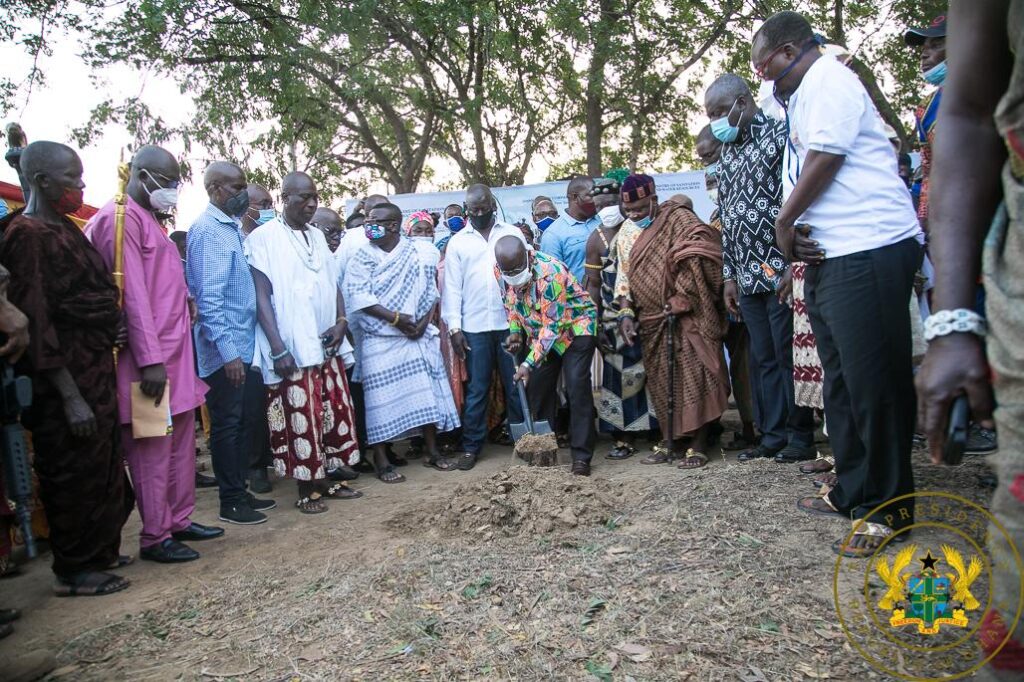 Prez Nana Addo cuts sod for €85 million Keta water supply project