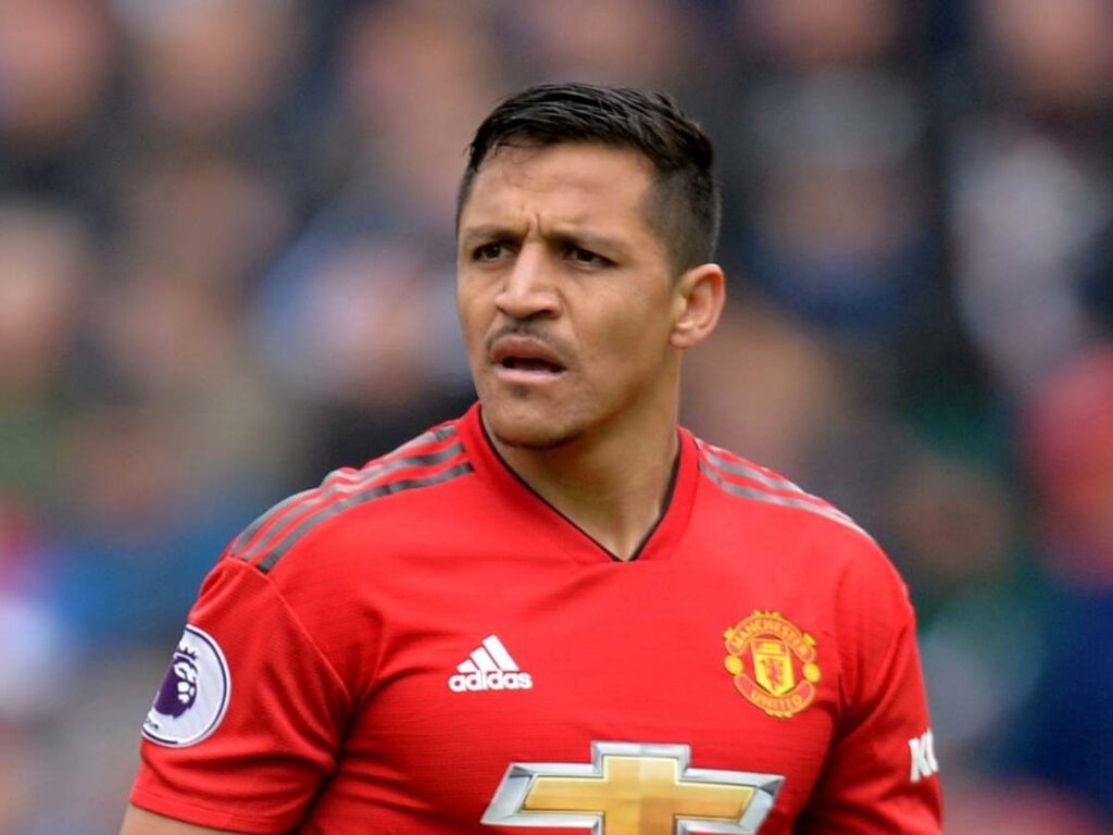 Sanchez wanted to leave Man United after first day