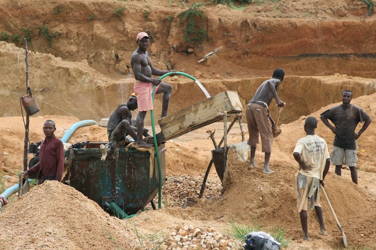 Small Scale Miners accuse MMDCEs, party executives of destroying environment with galamsey