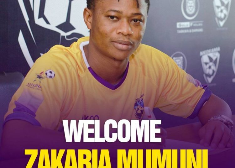 Medeama sign Zakaria Mumuni on a two-year deal