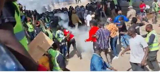 Arise Ghana demo: Stone-throwing demonstrators attack police, prompting tear gas shots