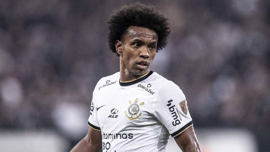 Transfers Deadline Day: Willian signs for Fulham on one-year deal