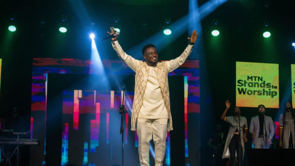 Perez Musik Makes His Grand Scale Debut At MTN Stands In Worship