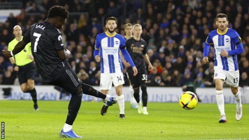 Premier League: Arsenal beat Brighton to move seven points clear