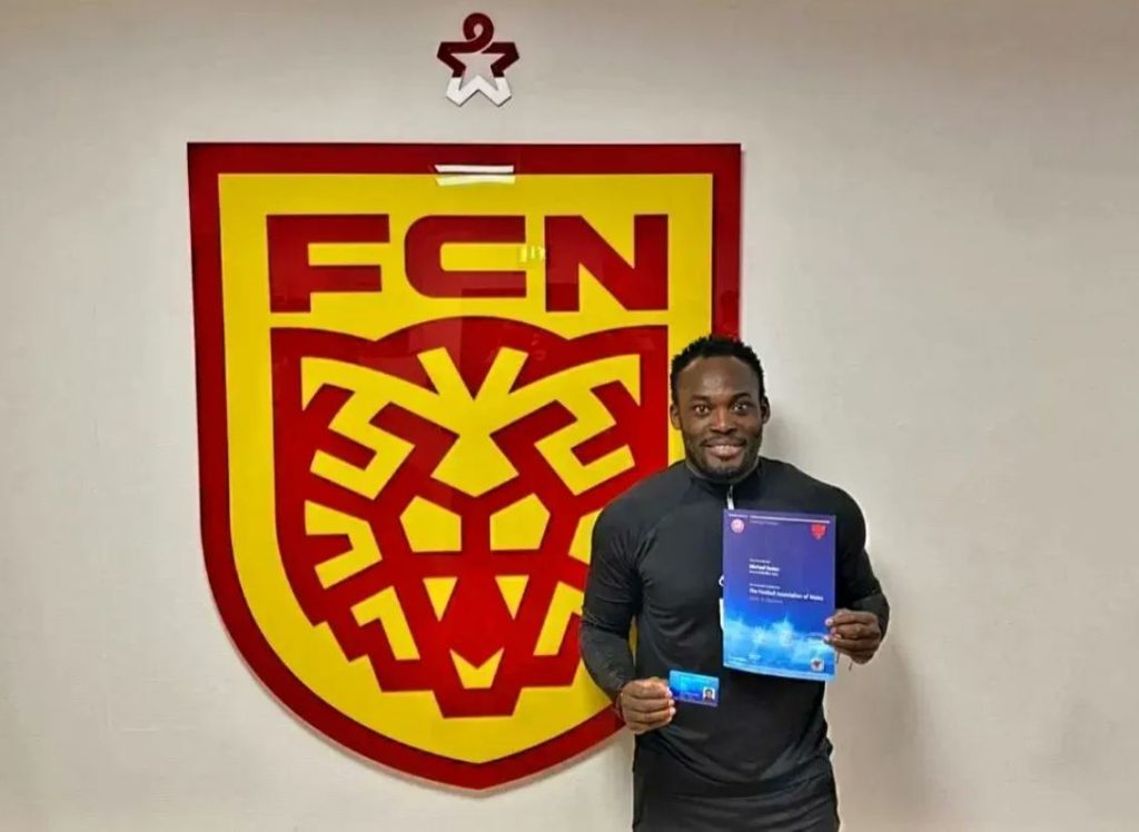 Michael Essien acquires UEFA  A Coaching certificate