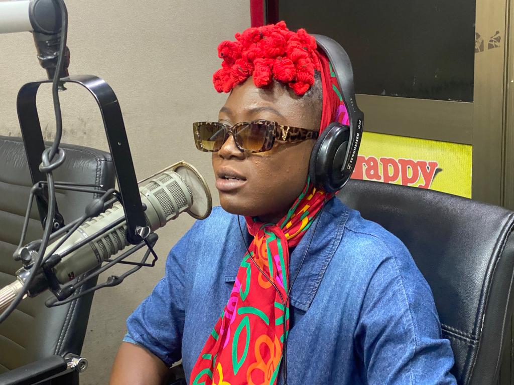 Ghanaians should promote female dancehall musicians – Renner