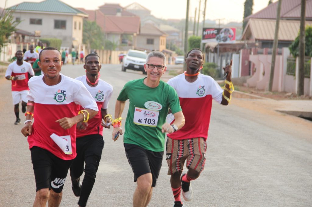 #GhanaAt66: 13th edition of Lakeside Marina & Happy Fm Family fun run in Pictures