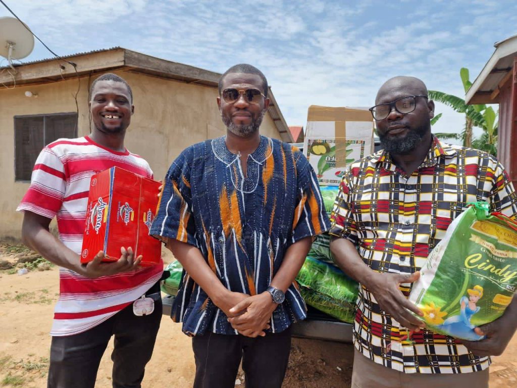 Mark Okraku-Mantey fetes Muslims in Ayensuano