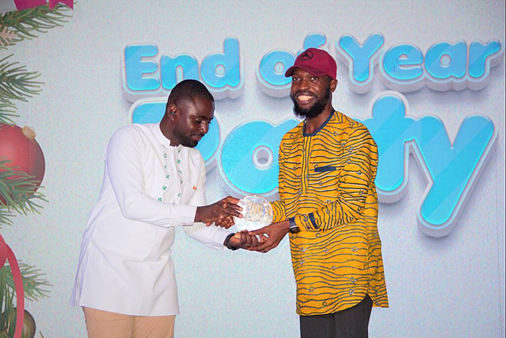 Happy FM’s Joseph Nii Ankrah wins 2022 Employee of the Year award