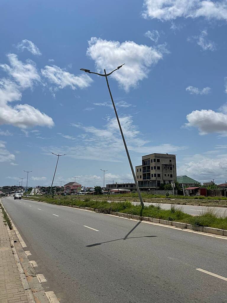 Awoshie-Pokuase Road street lights pose a threat to road users