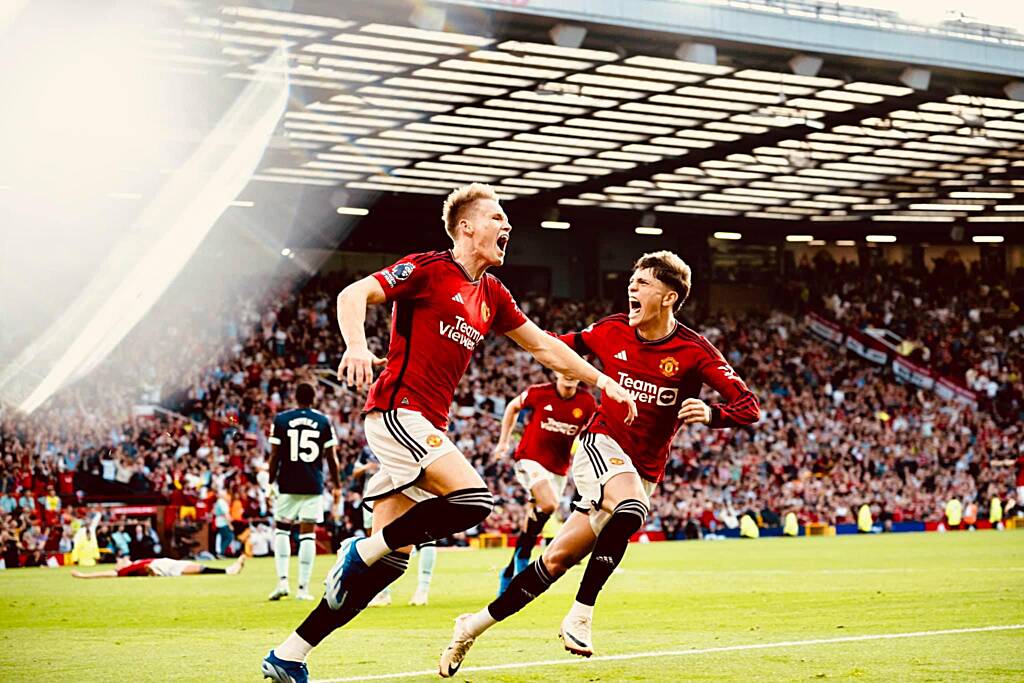 Late heroics from McTominay rescue Man United; Sterling shines as Chelsea triumph over Burnley