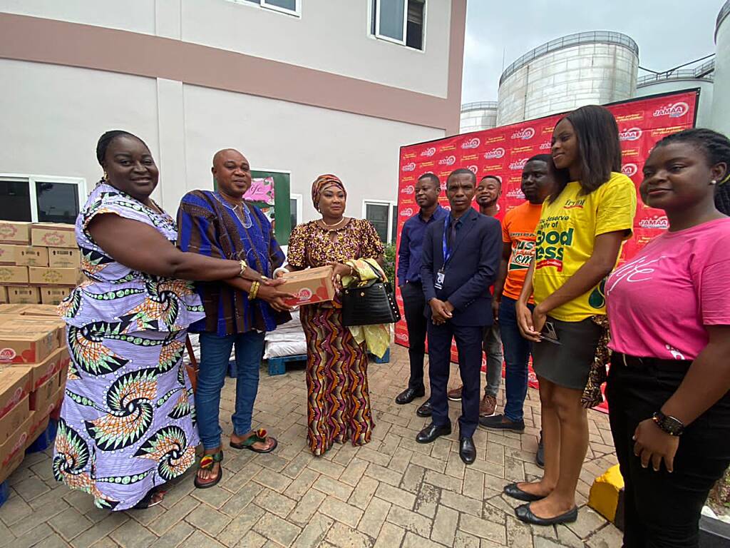 Wilmar Africa Limited donates relief items to Akosombo Dam spillage victims