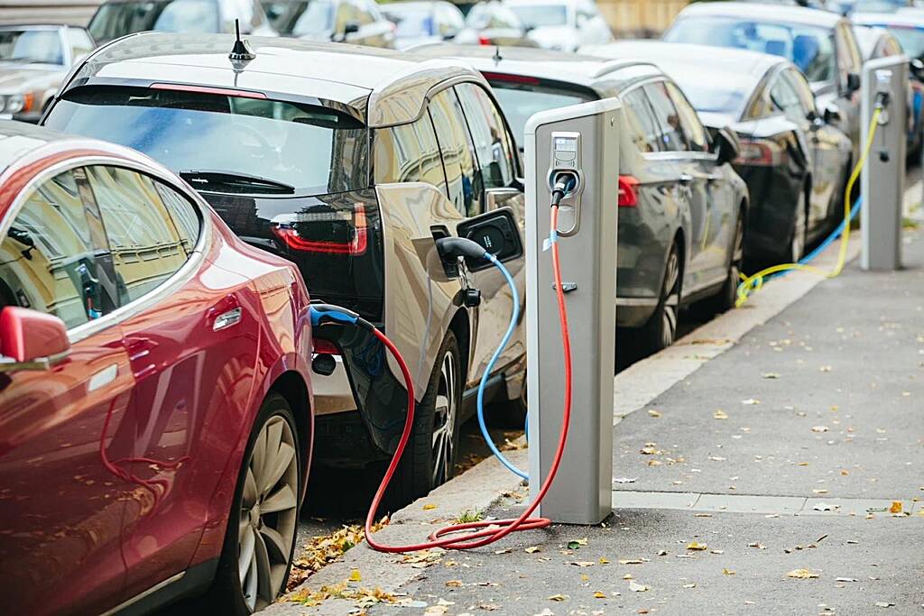 Ghana is not ready for electric vehicle transitions – Climate Change researchers launch toolkit on Just transition to low carbon economy in Ghana