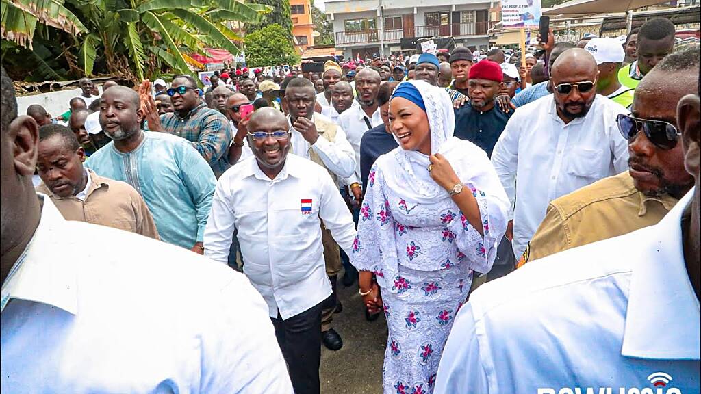 NPP Decides: Scenes as Bawumia makes way to party headquarters to vote