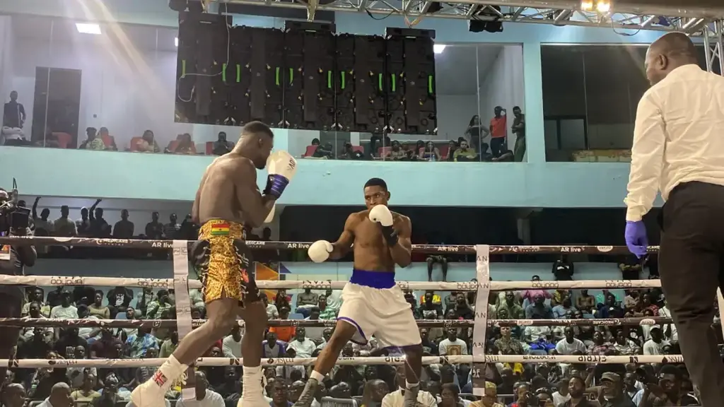 Freezy Macbone secures third career victory with impressive knockout against Nigerian boxer