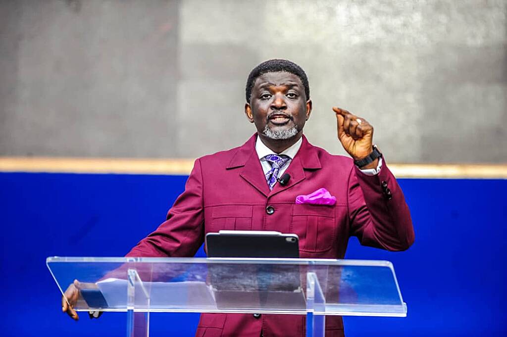 Agyinasare condemns ‘corrupt, money-hungry’ politicians and chiefs; urges christians to ‘Shine a Light’ on the crisis, declaring: ‘We Can’t All Stay Silent!’