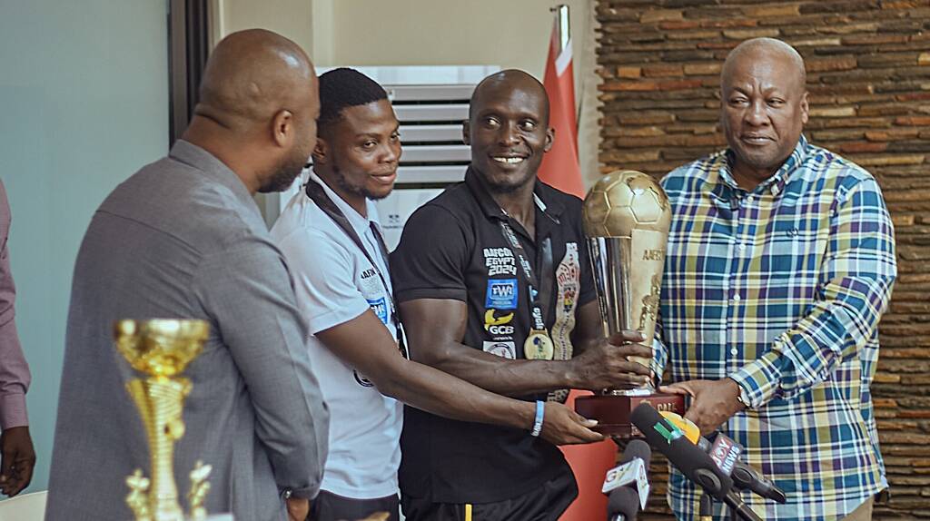 John Mahama donates K to Ghana’s amputee national team for winning back-to-back AFCON titles