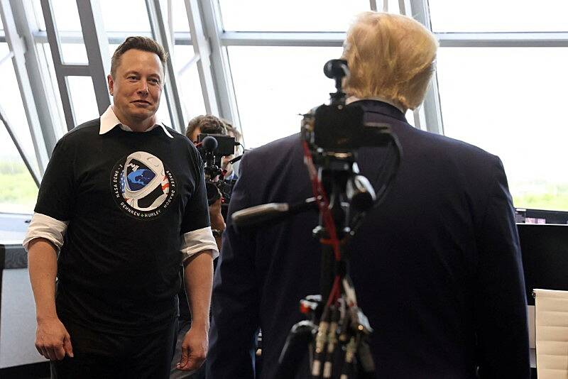 Elon Musk to interview Trump on X social media network