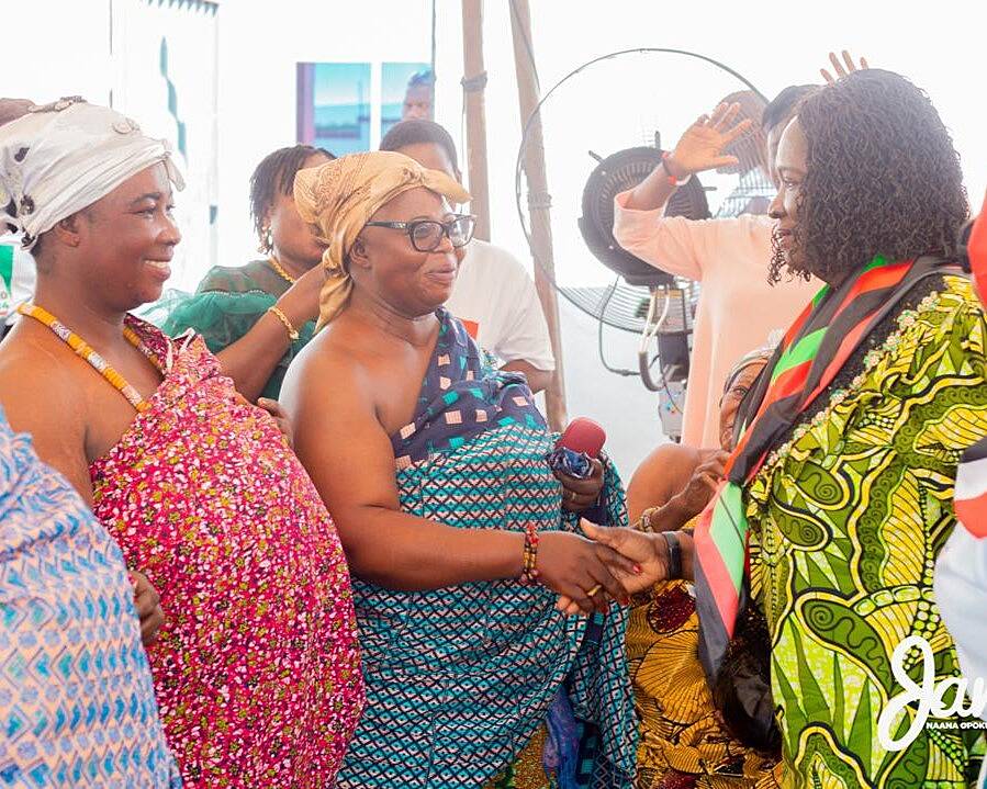 Opoku-Agyemang meets Sunyani West Queen Mothers, vows to support women empowerment