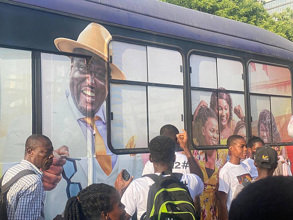 The Luckiest Free Bus promo: Over hundred customers enjoy free bus from Accra to Adenta