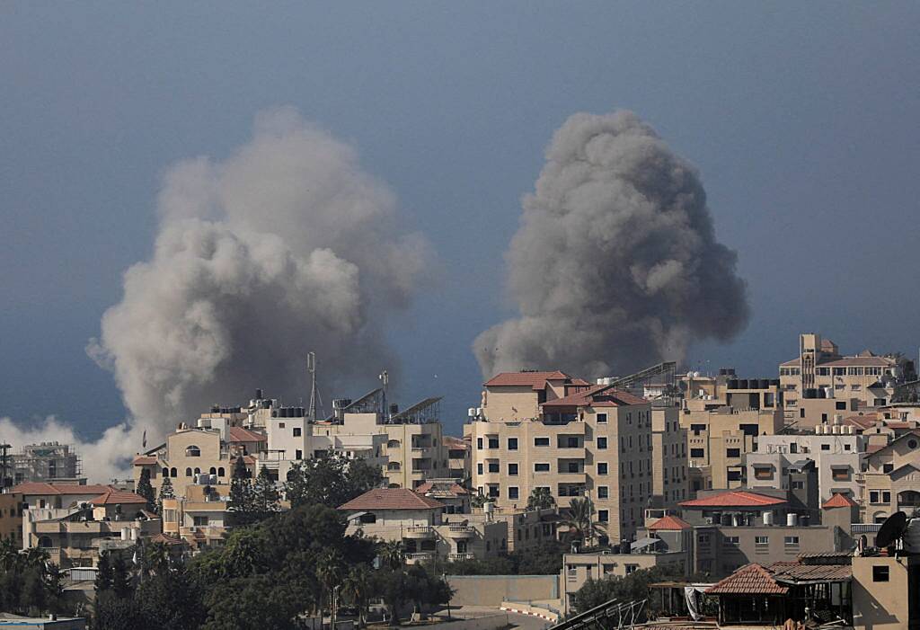 Israeli forces carry out airstrikes in Gaza amid ongoing ceasefire talks