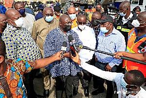 Kantamanto fire Outbreak: Dr. Bawumia donates GHC 200, 000 to market management