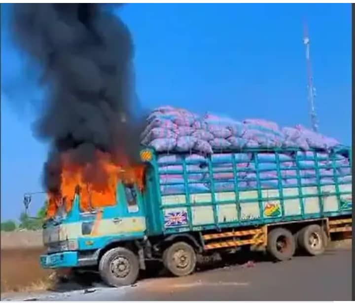 Unidentified assailants set Kia Rhino truck carrying vegetables ablaze at Walewale