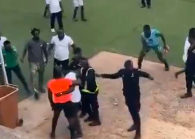 Elmina Sharks official arrested for assaulting referee in Division One League match